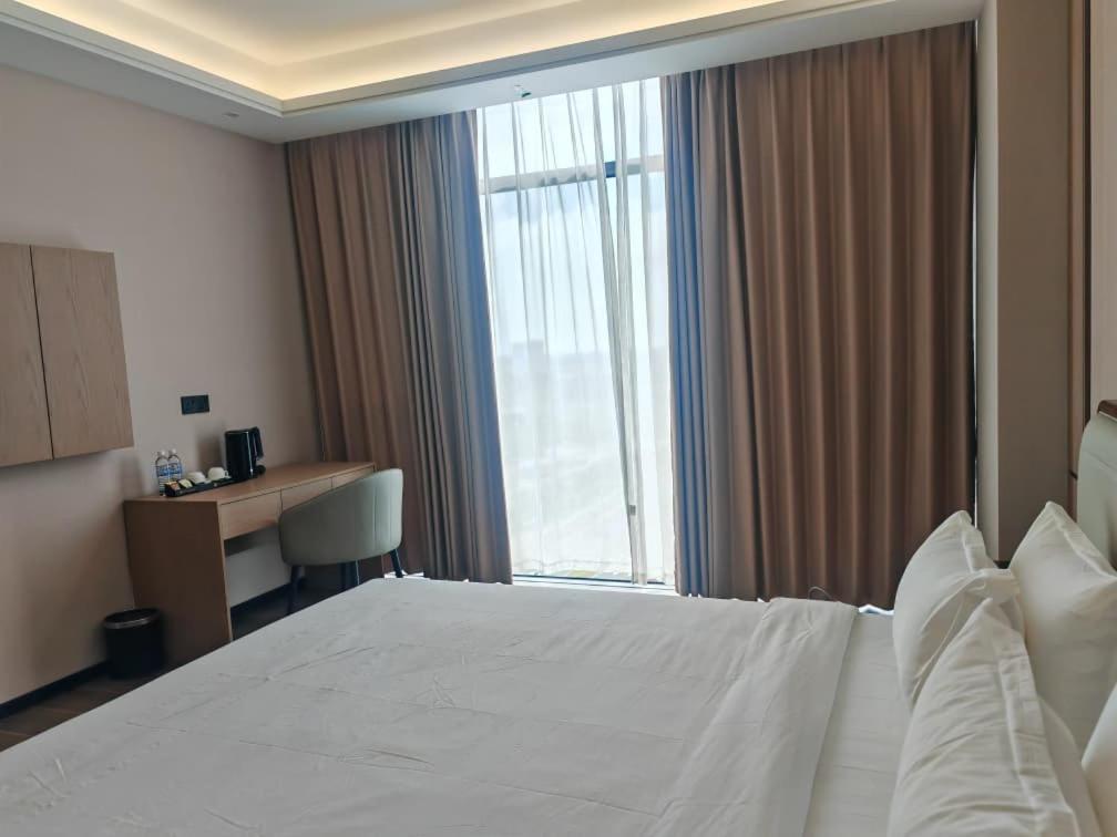 The MAJULAN Hotel 17/43