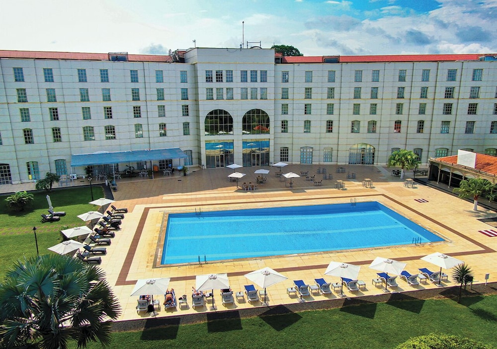 Hilton Malabo 40/46