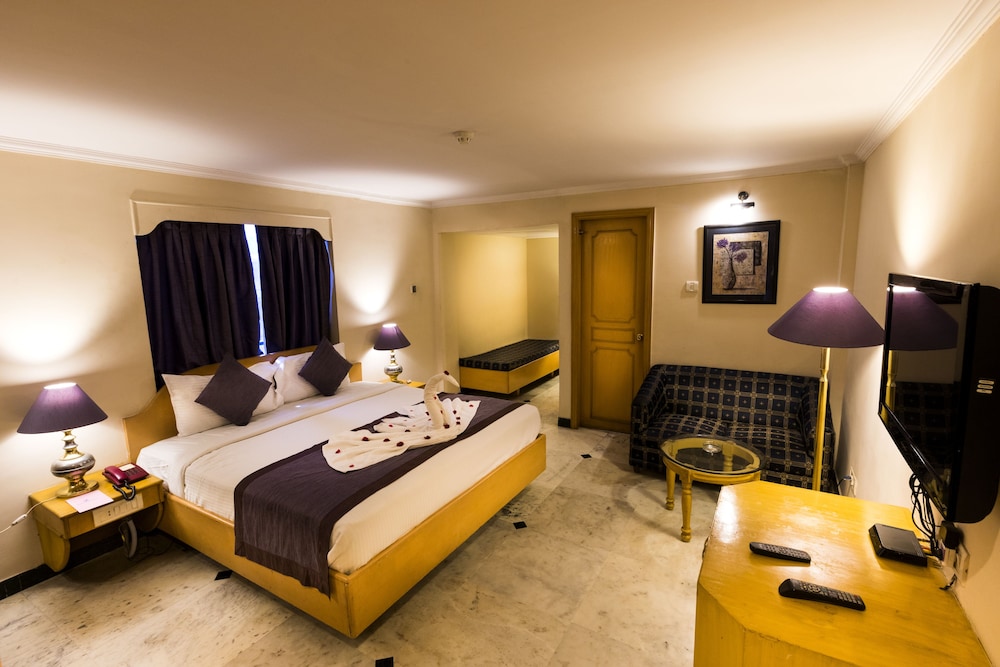 Grand Residence 8/50