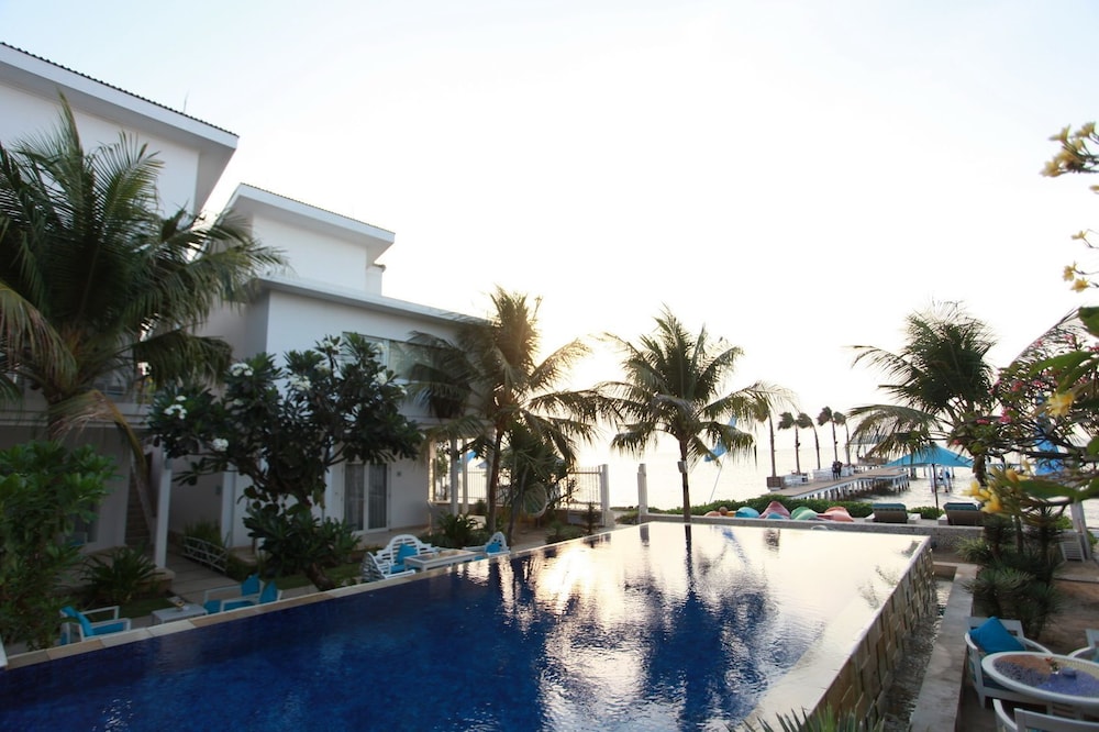 Ocean View Residence Hotel Jepara 41/50