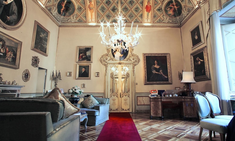 RESIDENZA RUSPOLI BONAPARTE 18/50