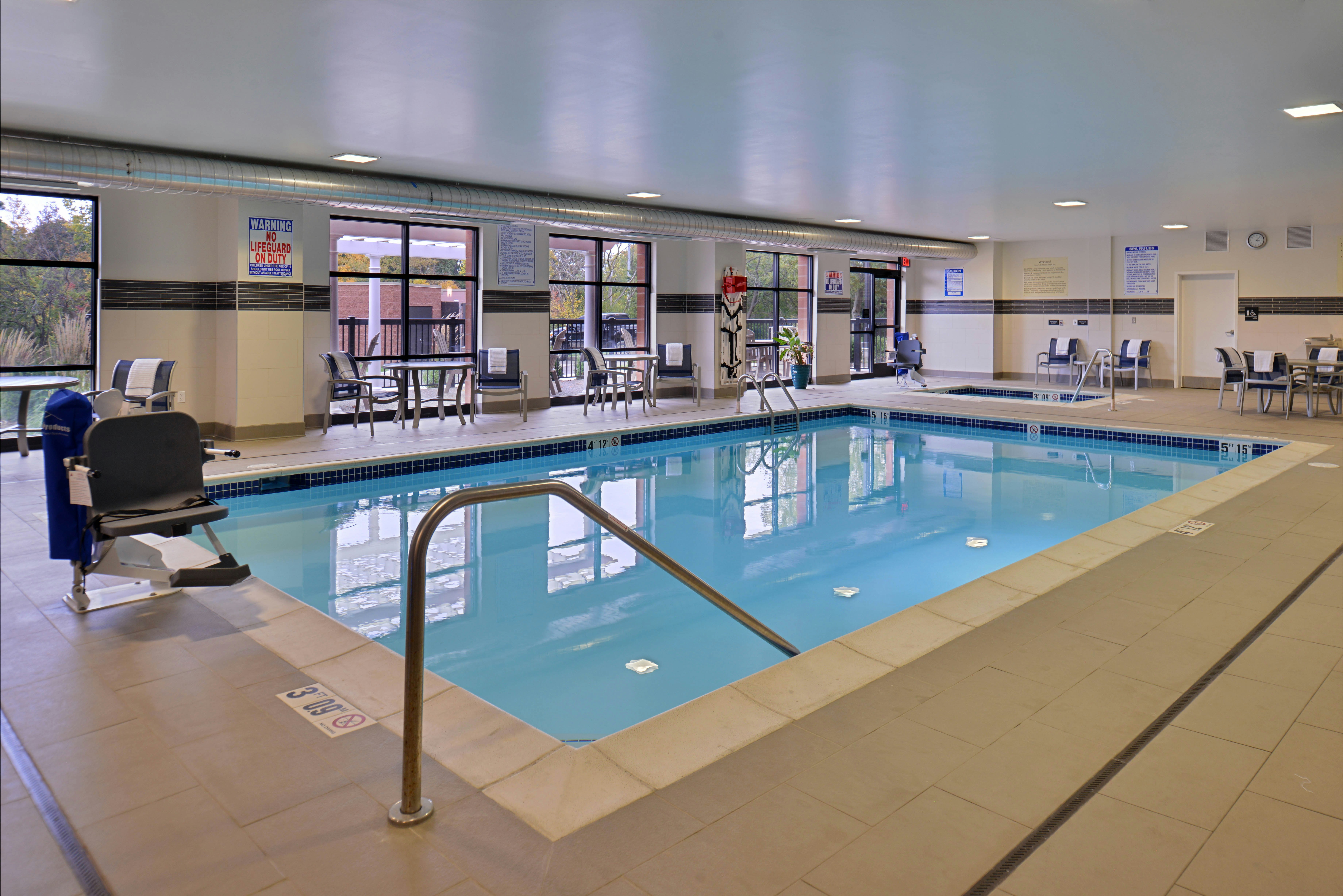 Hampton Inn Suites Ann Arbor West 26/47