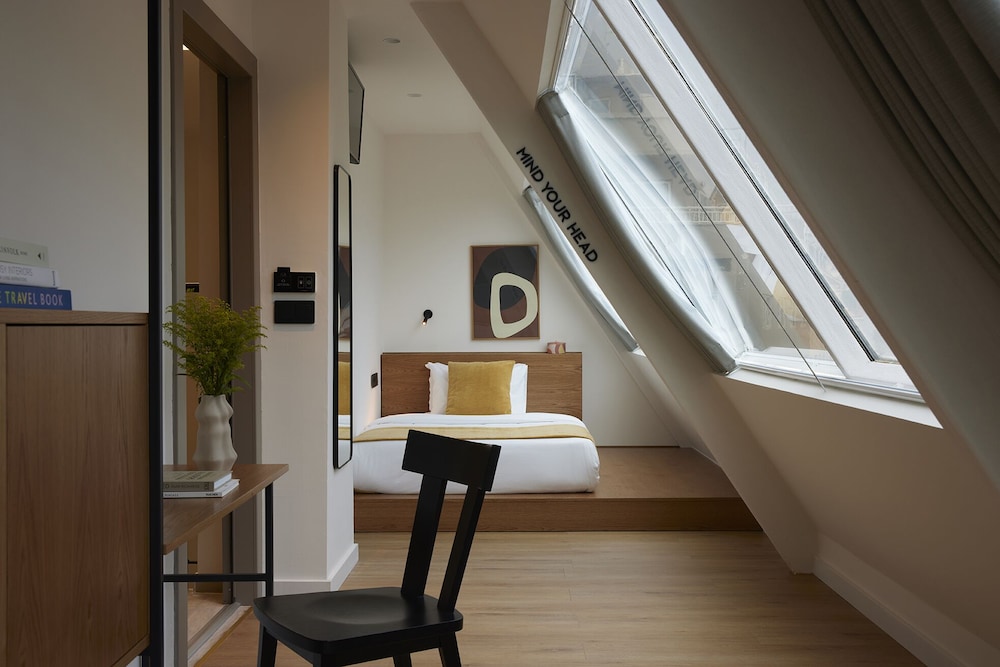 Noa Hotel 49/66