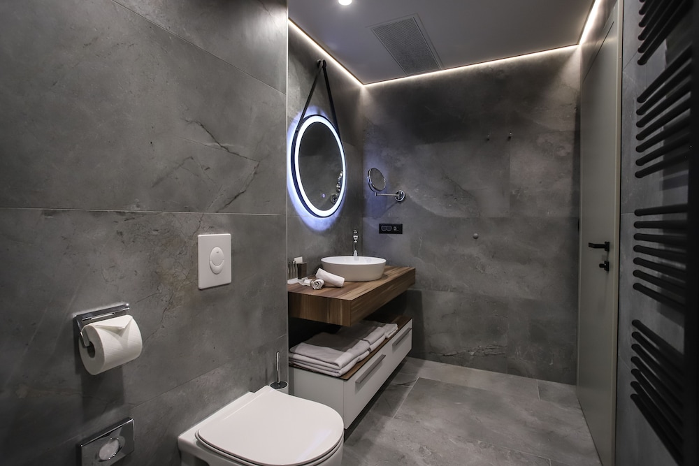 Medistone Hotel 50/50