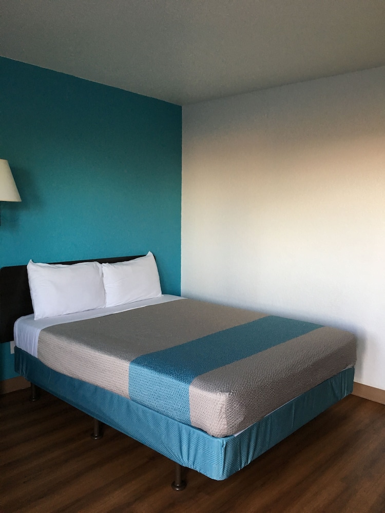 Motel6 Tucumcari, NM 32/71