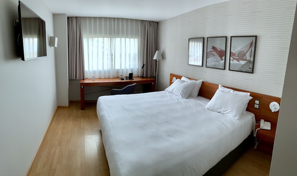 Ramada by Wyndham Valencia Almussafes 13/56