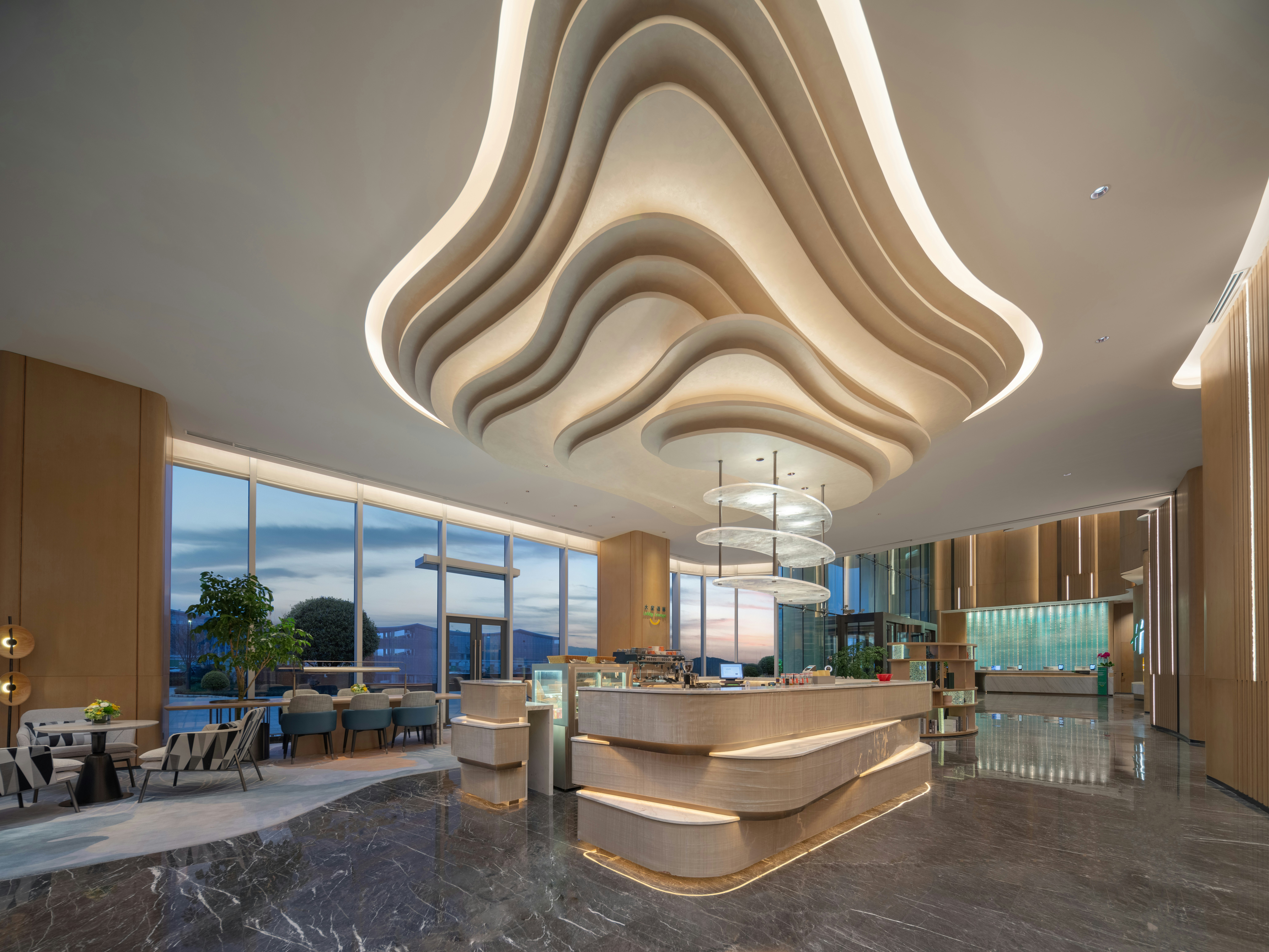 Holiday Inn Chengdu East 9/46