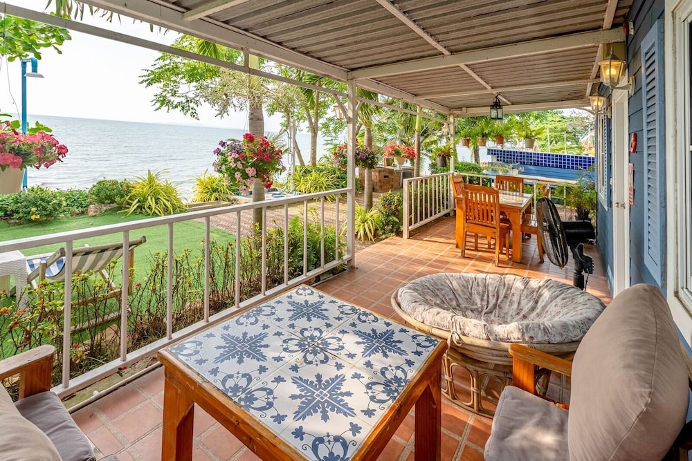 Pattaya Paradise Beach Resort 47/50