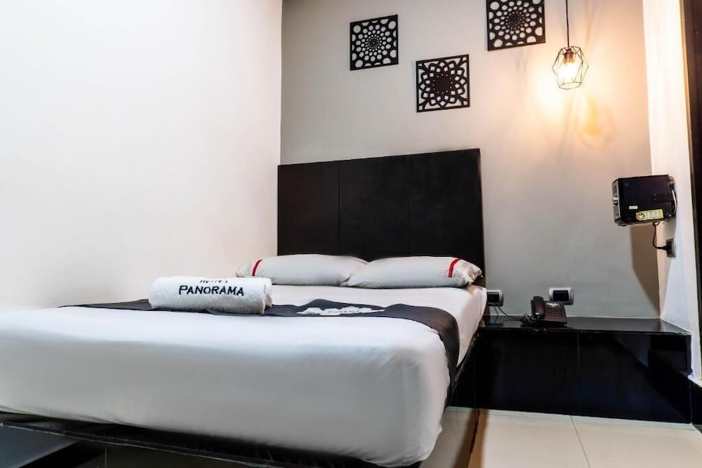 Hotel Panorama 6/18