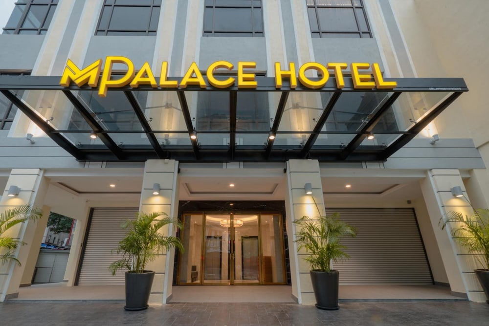 M Palace Hotel 2/41