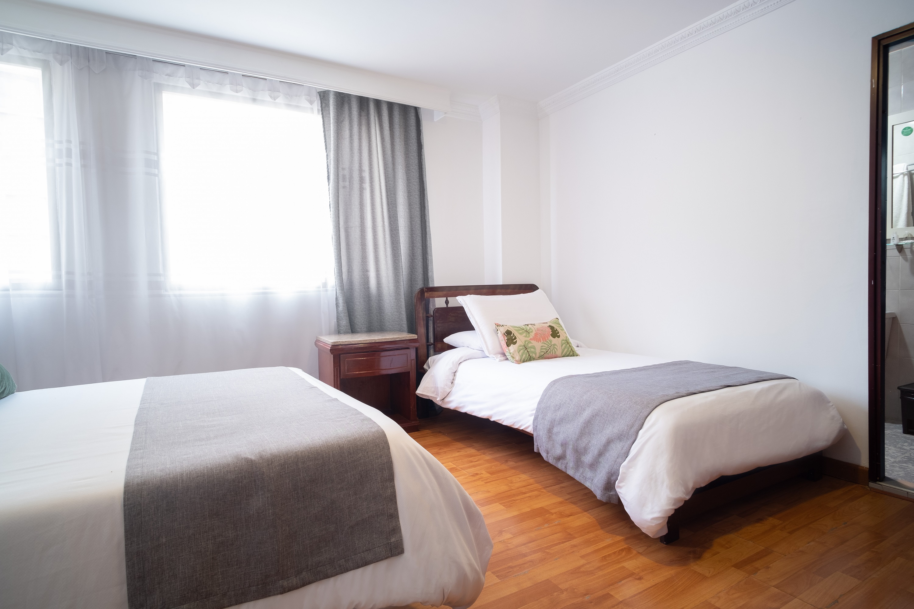 غرفة عائلية، Ayenda 1066 Virrey Centro 3/8