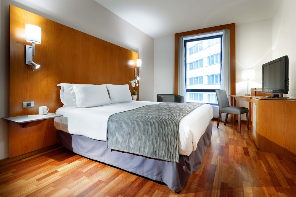 Junior Suite, Family, Studio, 1 Double and 1 Single Bed