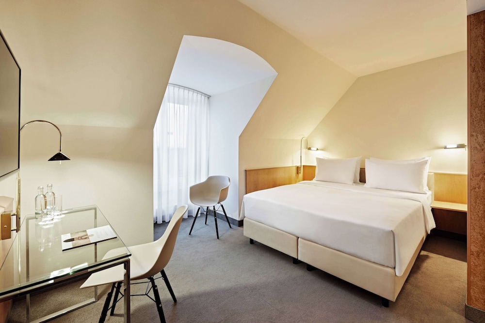 Lindner Hotel Dusseldorf Airport, part of JdV by Hyatt 20/75