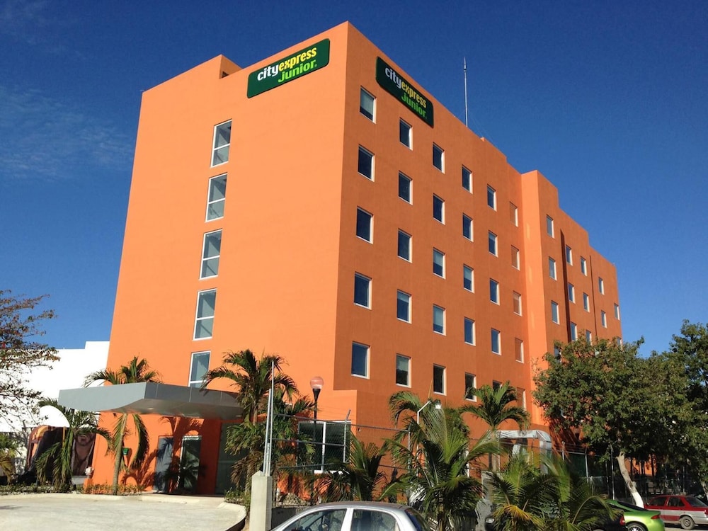 City Express Junior by Marriott Ciudad del Carmen 4/50