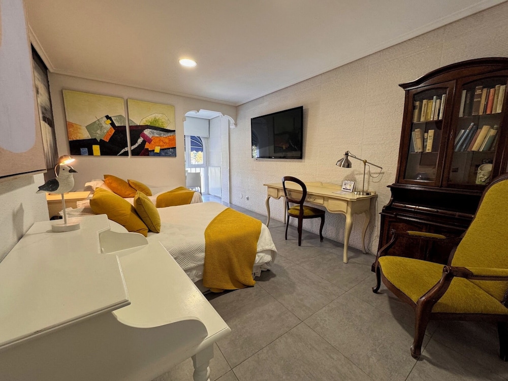 APARTAMENTOS LAS BRISAS 30/49