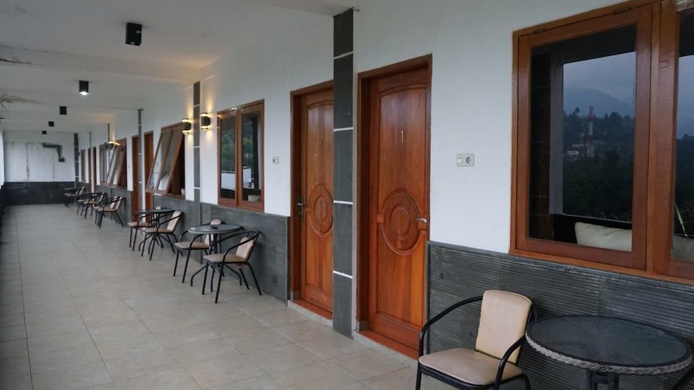 The View Villa 13/19