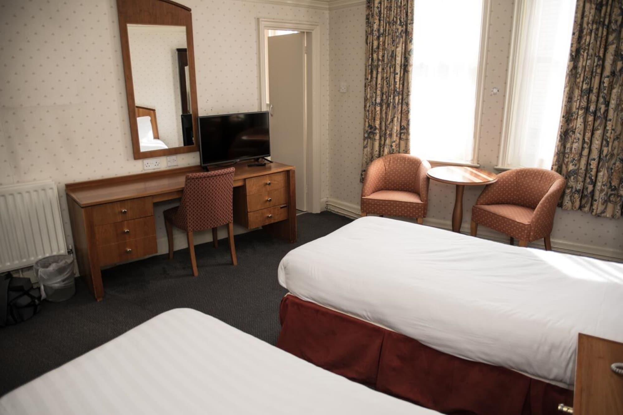 غرفة قياسية بسريرين منفصلين، Crown And Mitre Hotel Sure Hotel Collection By Best Western 5/10