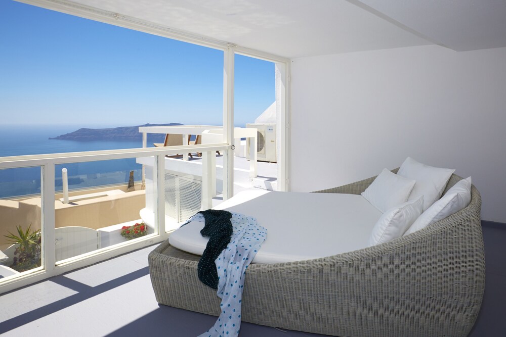 Whitedeck Hotel 6/35