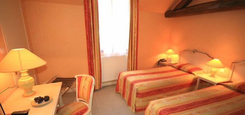 Auberge du Lac, Troyes 32/56