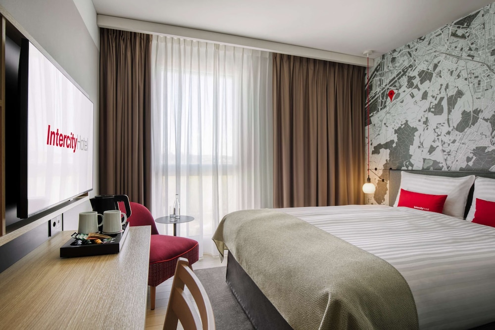 BUSINESS, DOUBLE BED