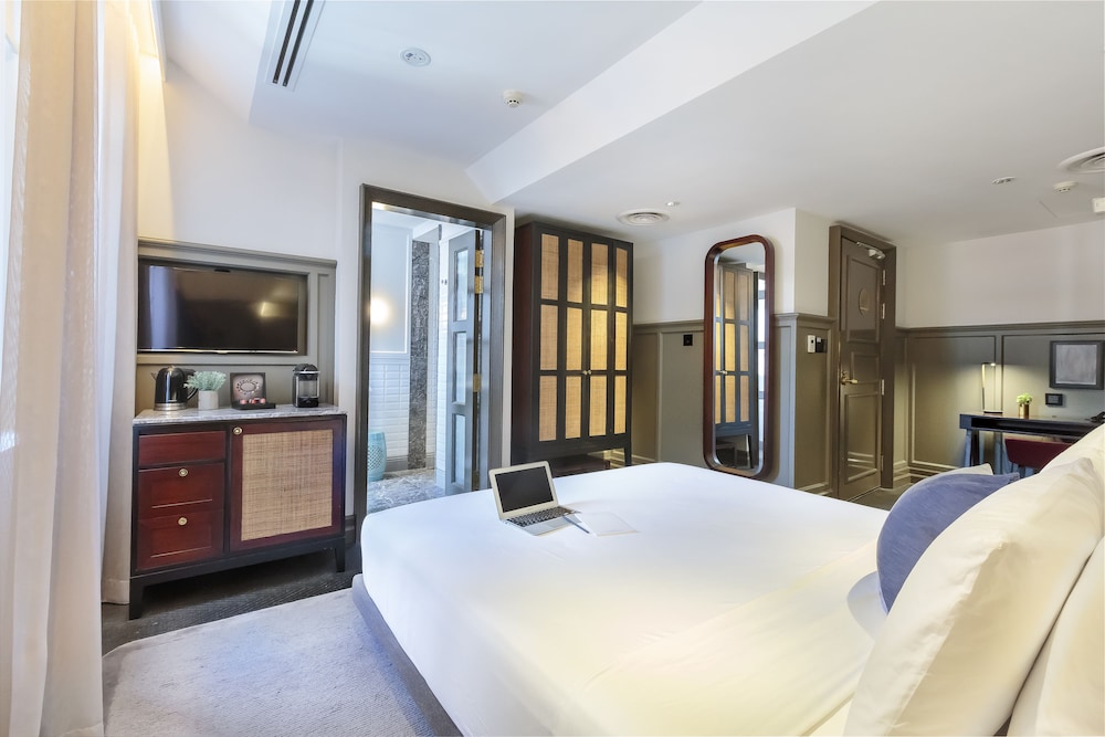 Ann Siang House The Unlimited Collection by Oakwood 17/31