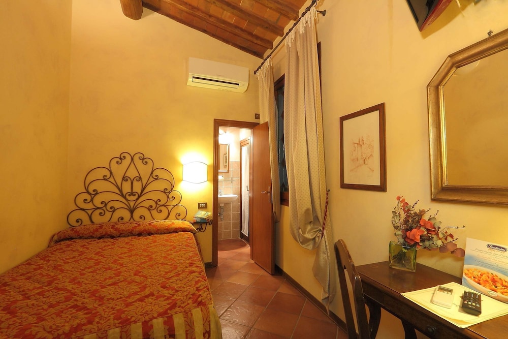 Hotel Marios 22/56