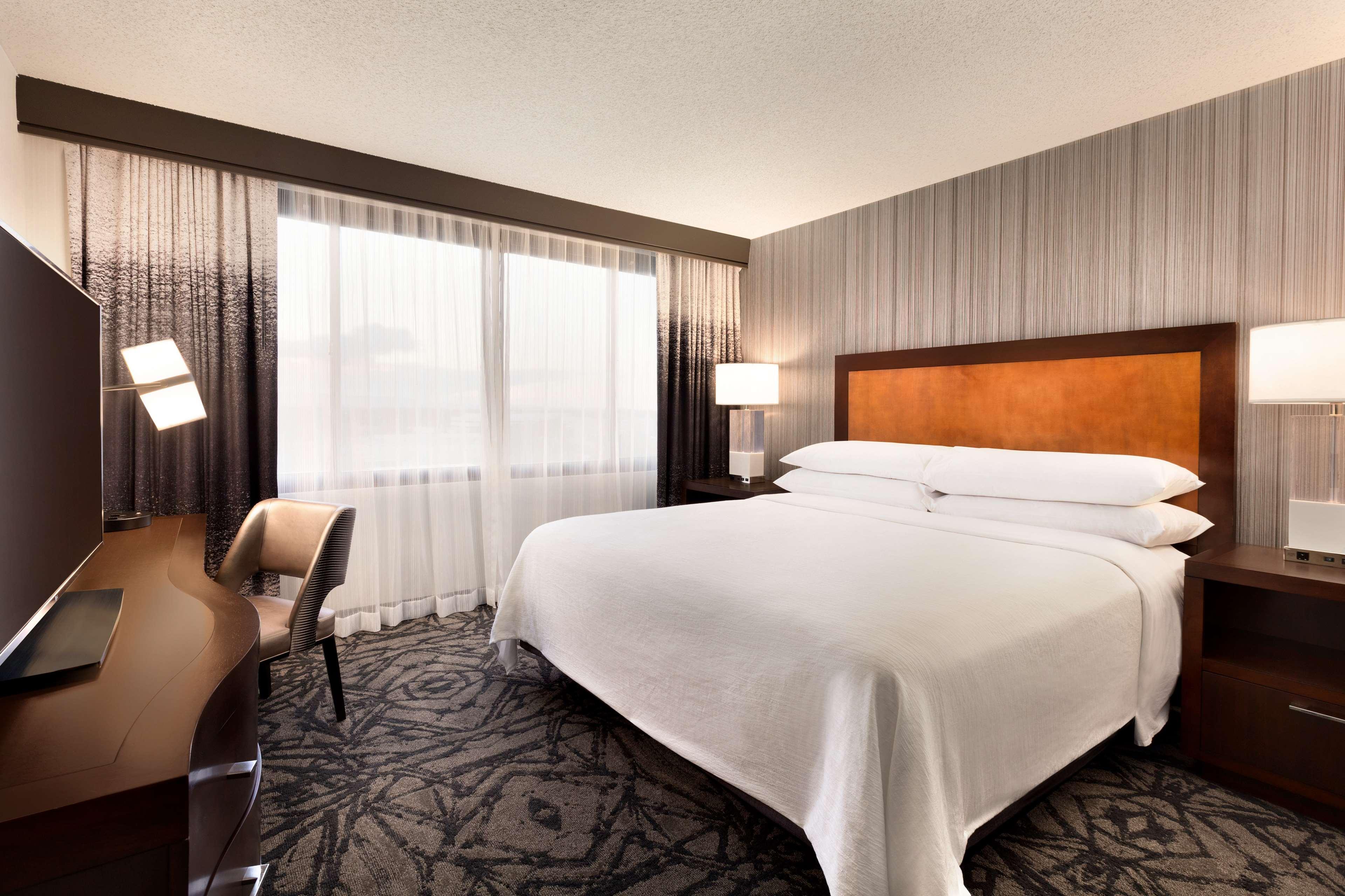 Pure, 2 Rooms, Wellness, Suite, King Bed