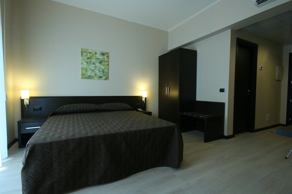 Guest House Residence 9/22