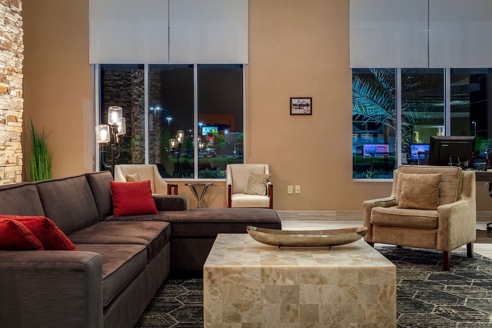 DoubleTree by Hilton Hotel Savannah Airport 35/68