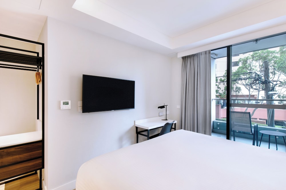 ROOM ASSIGNED ON ARRIVAL, QUEEN BED, BALCONY, ACCESSIBLE