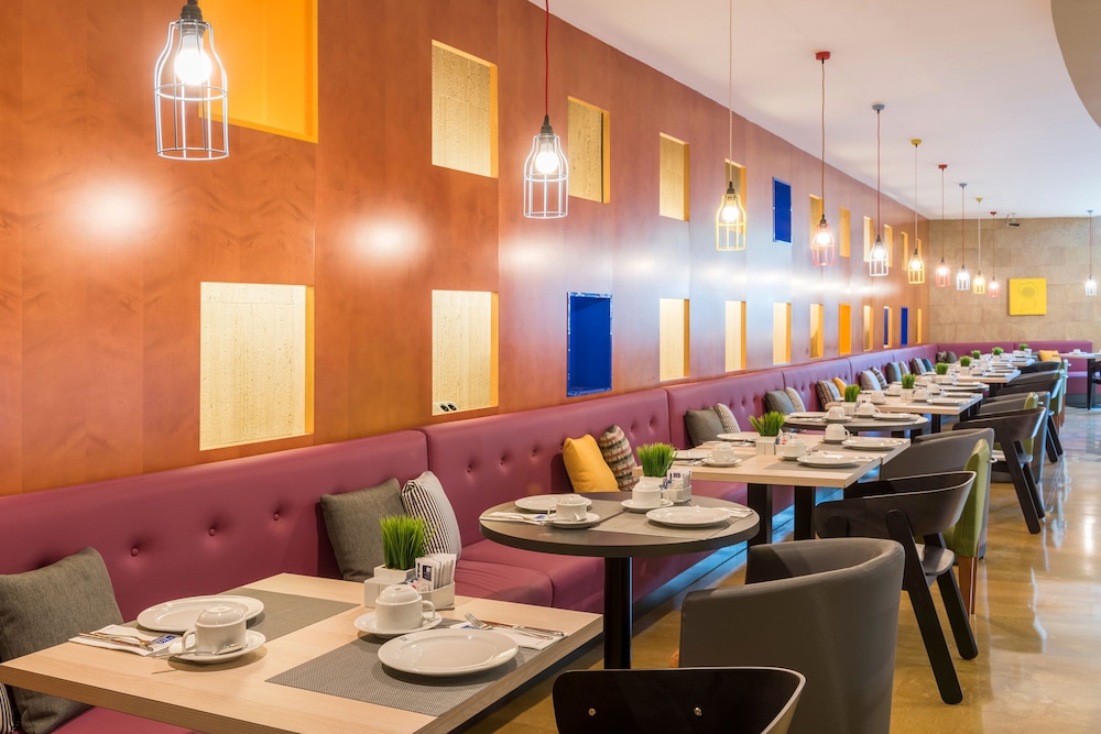 Hotel Castellon Center Affiliated By Melia 32/48