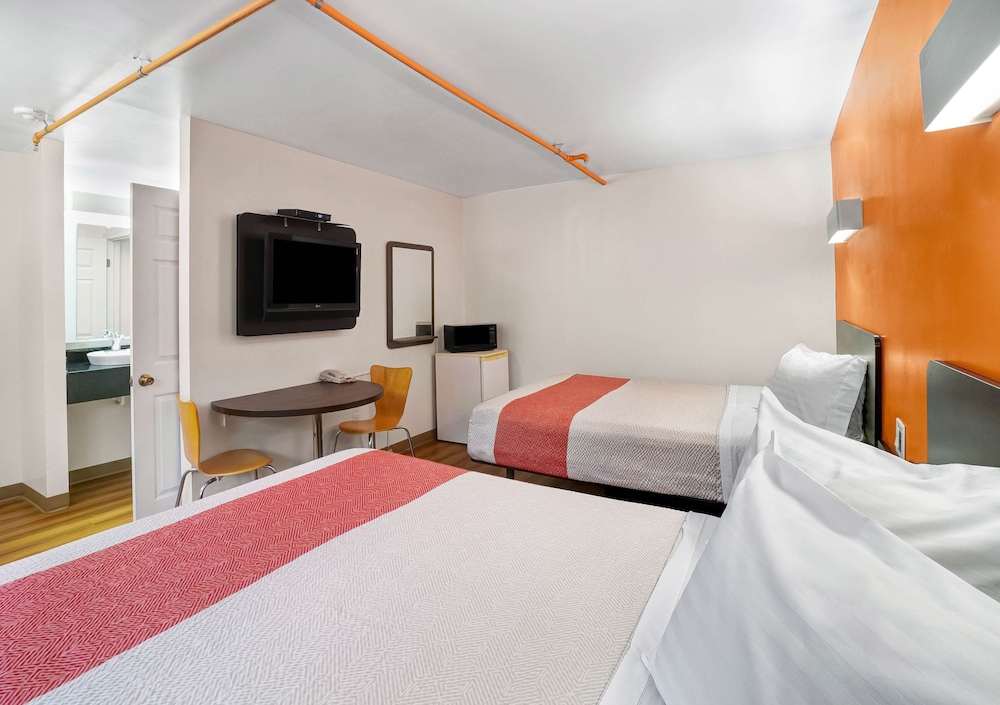 Motel6 Ilion, NY 9/25