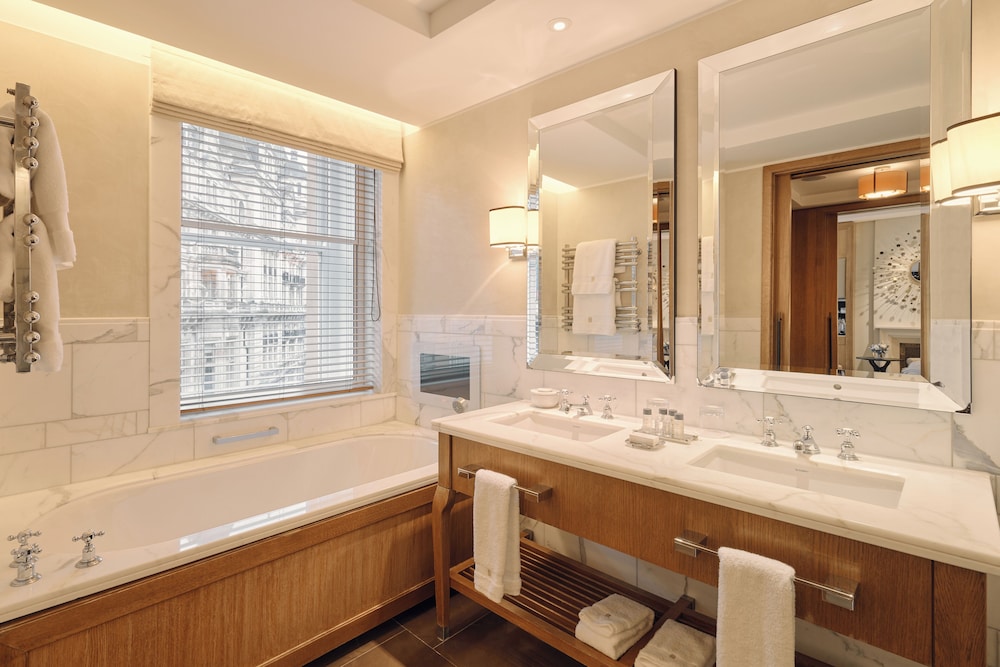 Corinthia Hotel London 81/81