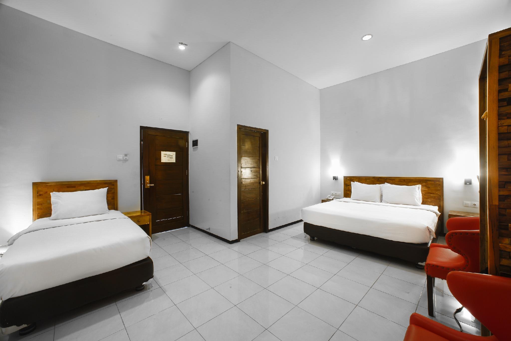 Family, 1 Double and 1 Single Bed