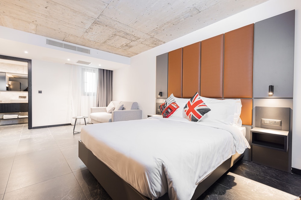 The Londoner Hotel St. Julian's 29/61
