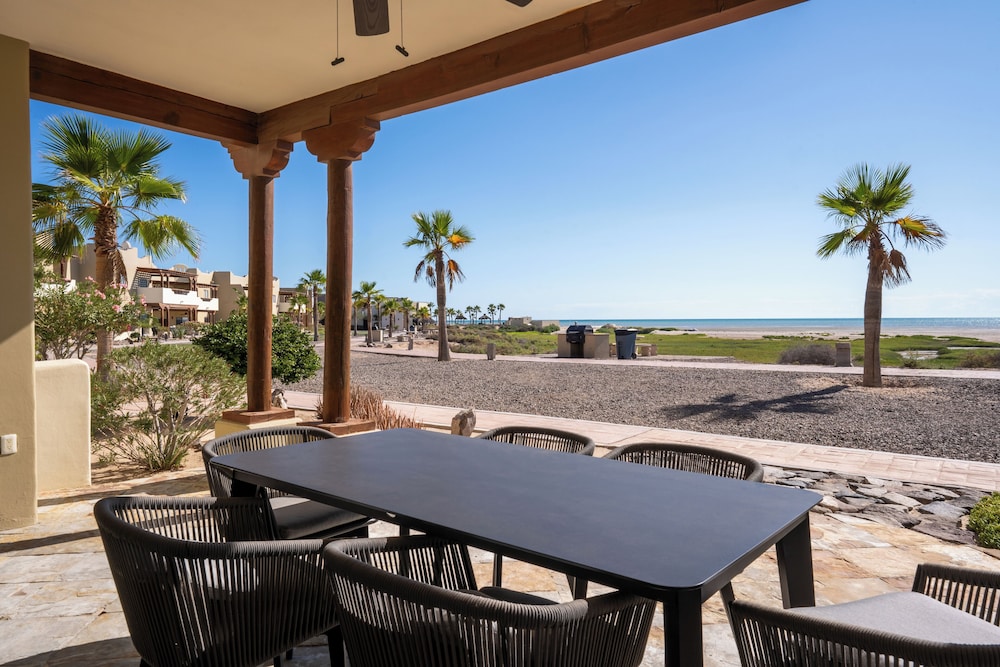 Laguna Shores Resort 34/49