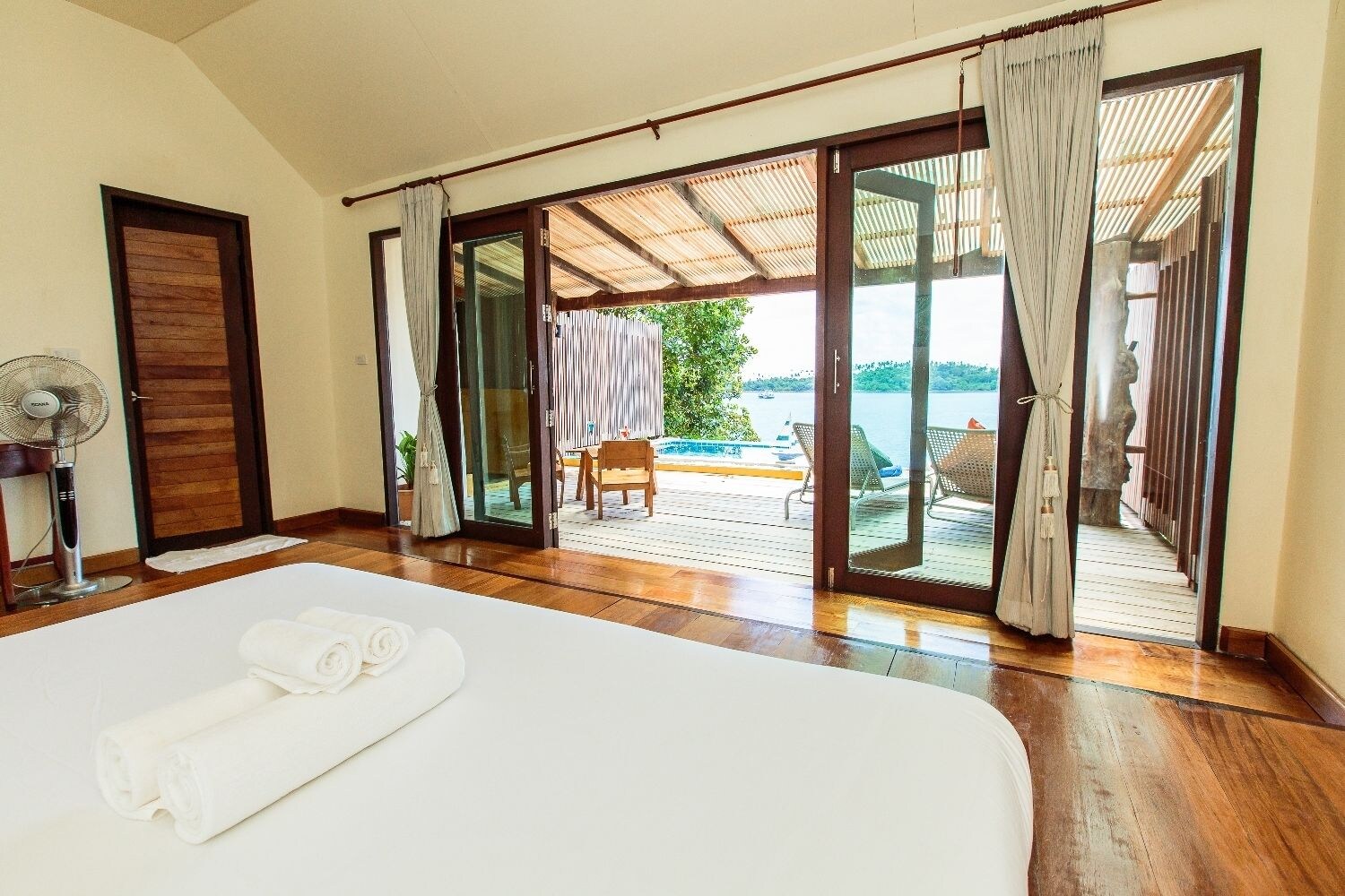 STYLE, MODERN, POOL, VILLA