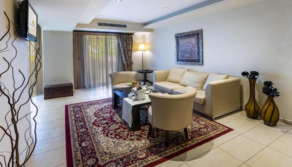 Amalias Hotel 29/45