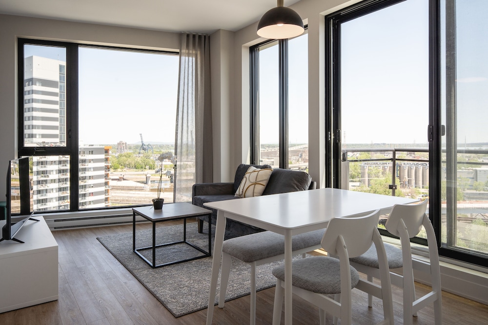 Griffintown Hotel 21/25