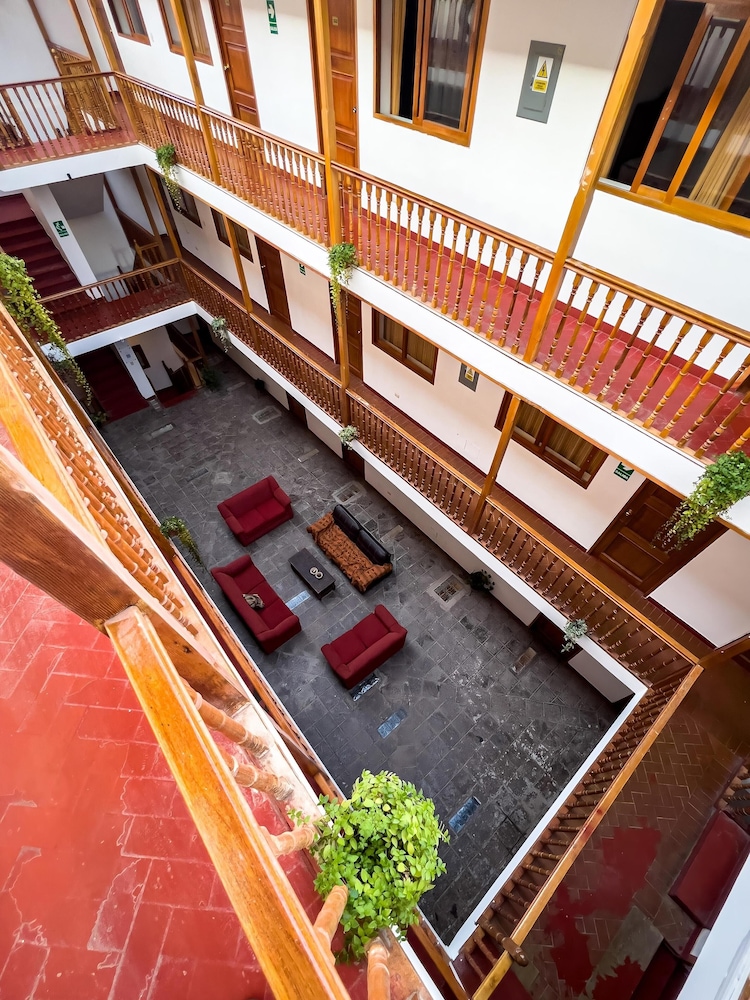 Cusco Plaza Saphi 4/75