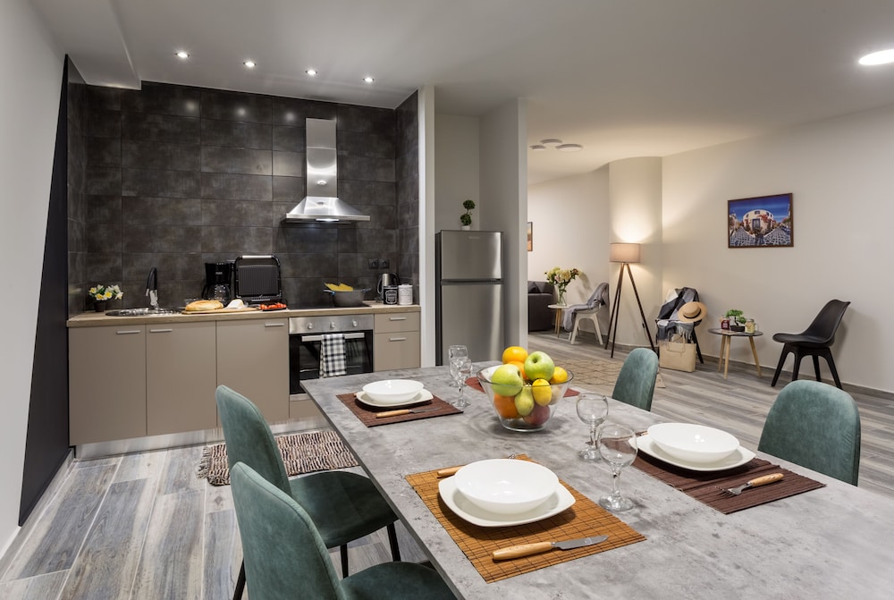 Supreme Luxury Suites By Athens Stay 56/67