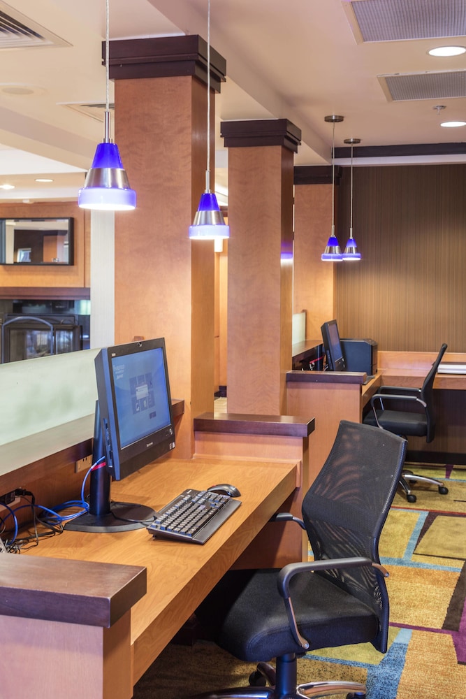 Fairfield Inn Suites Auburn Opelika 34/44