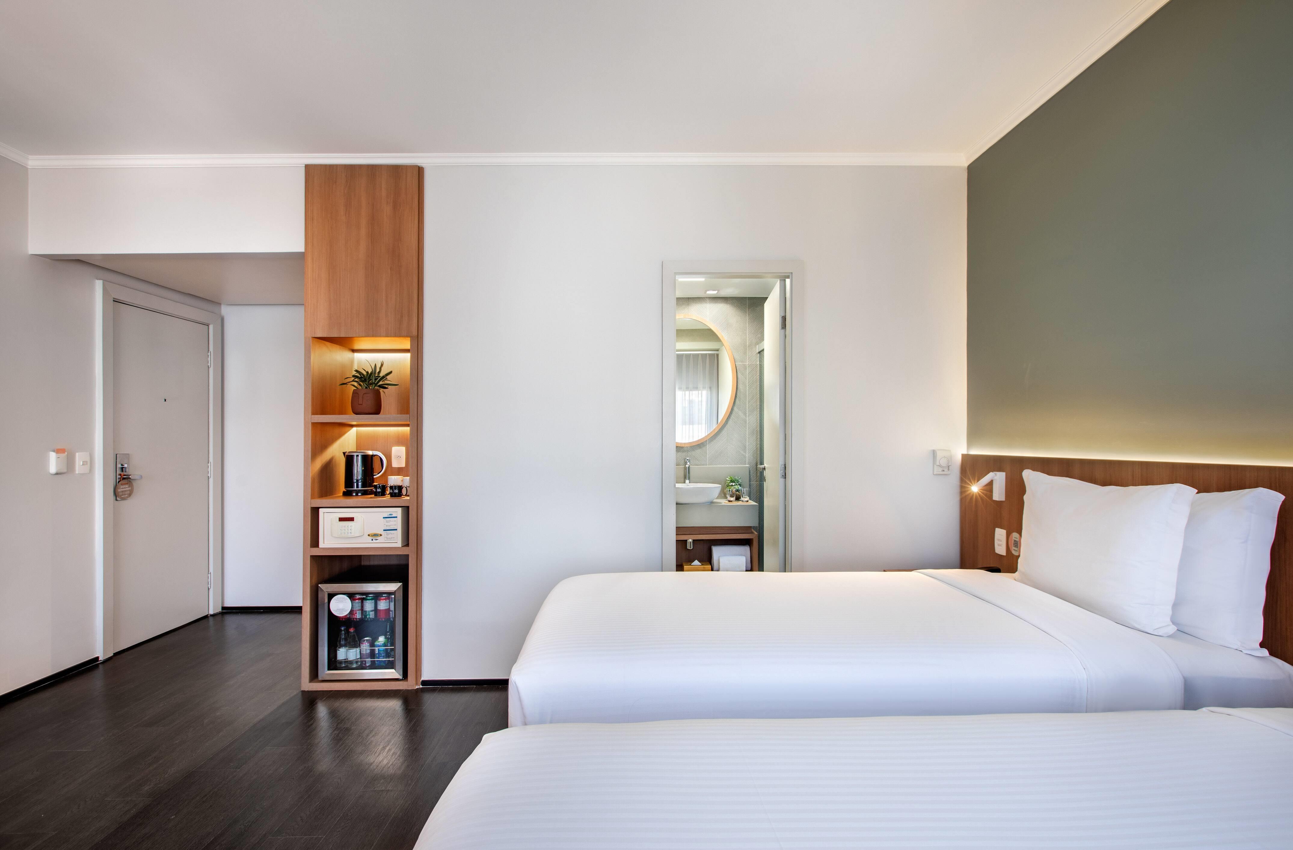Innside, Twin Beds, Balcony