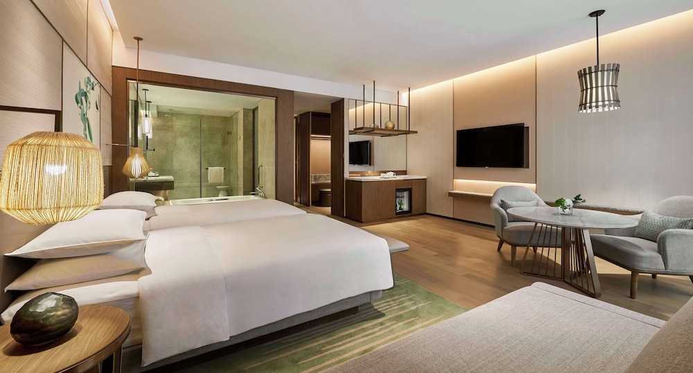 Hyatt Regency Beijing Shiyuan 7/40