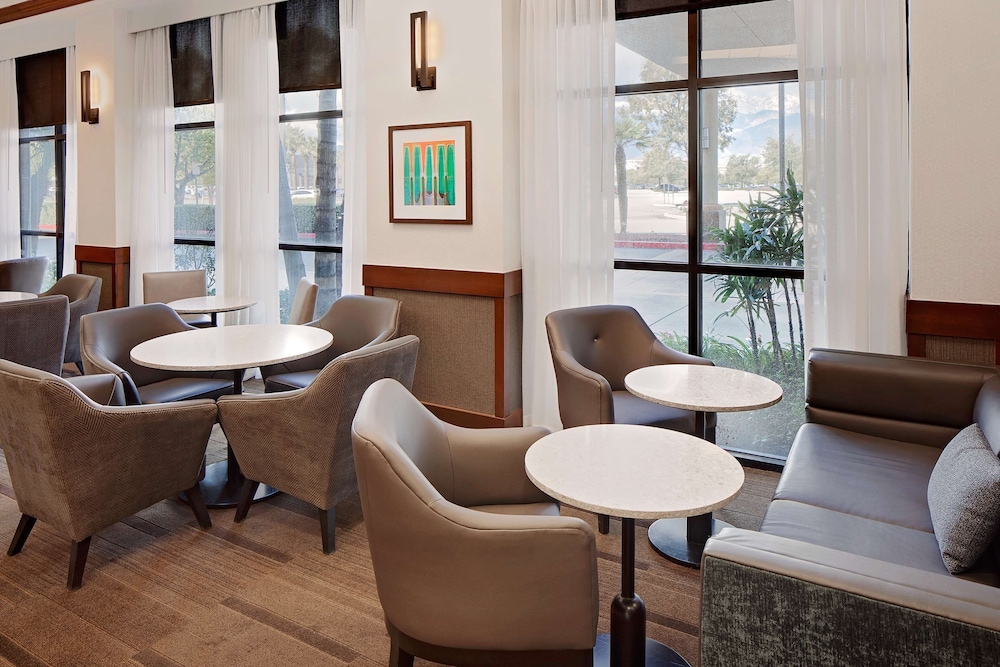 Hyatt Place Ontario/Rancho Cucamonga 21/33