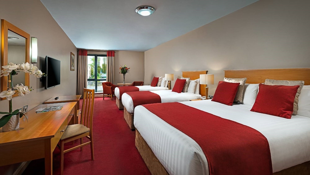Great National South Court Hotel 10/90