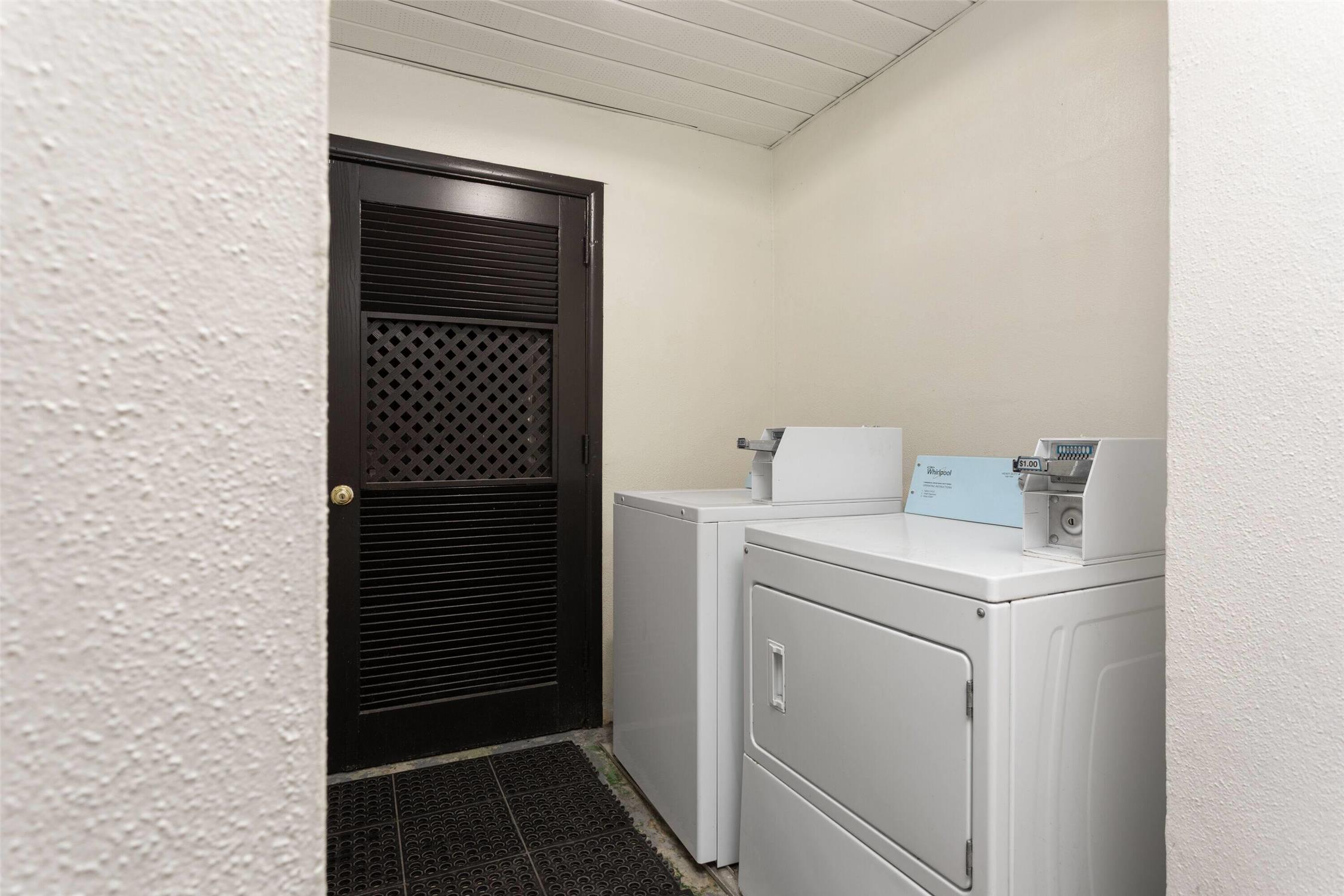 Days Inn by Wyndham Fort Myers Springs Resort 13/43