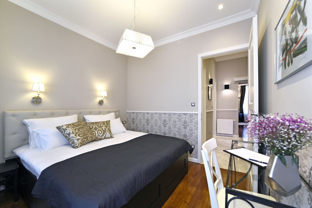 Markiz Luxury Apartments 7/37