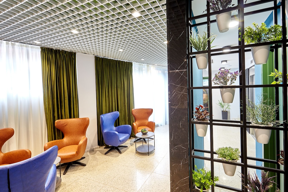 Graphica Tbilisi Hotel 28/36