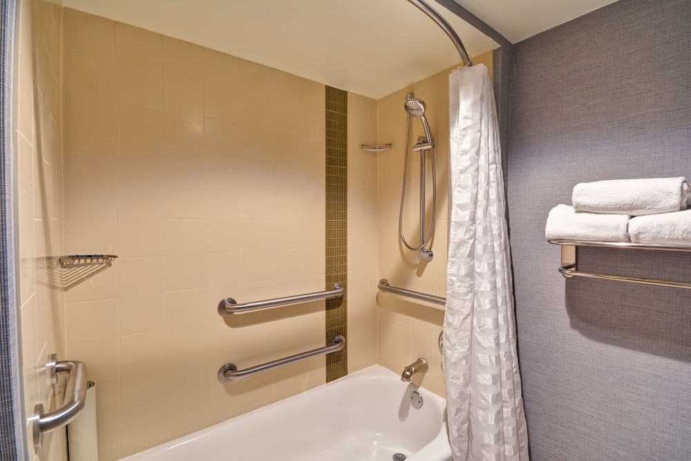 Hyatt Place Baton Rouge Interstate 10 40/40